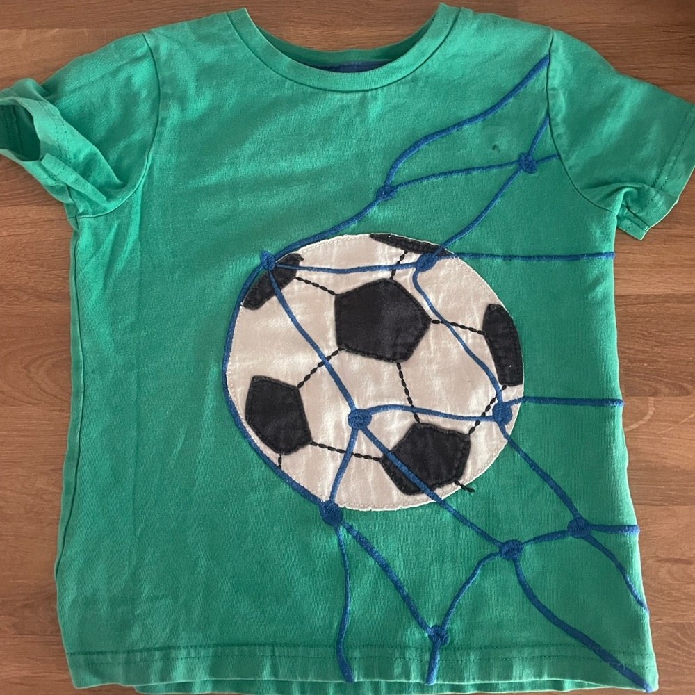 Mini Boden soccer appliqué t-shirt